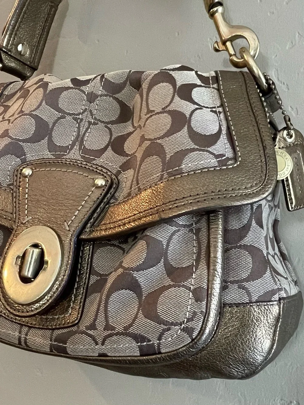 Coach legacy Ali Signature Canvas Shoulder Bag turnlock Stripe Lining 65th